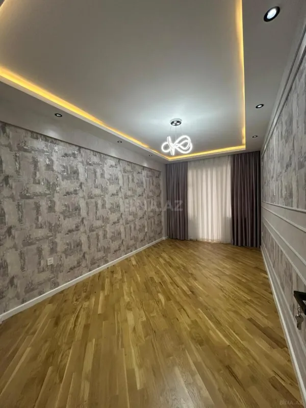 Satılır 4 otaqlı mənzil 153 m²