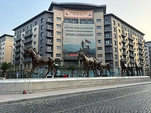 Satılır 4 otaqlı mənzil 140 m² — Bakı 4 otaq 140.00 m²