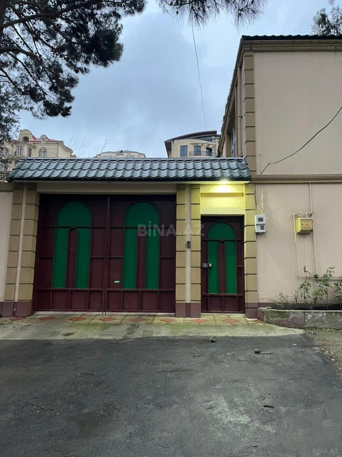 Satılır 6 otaqlı həyət evi 160 m²