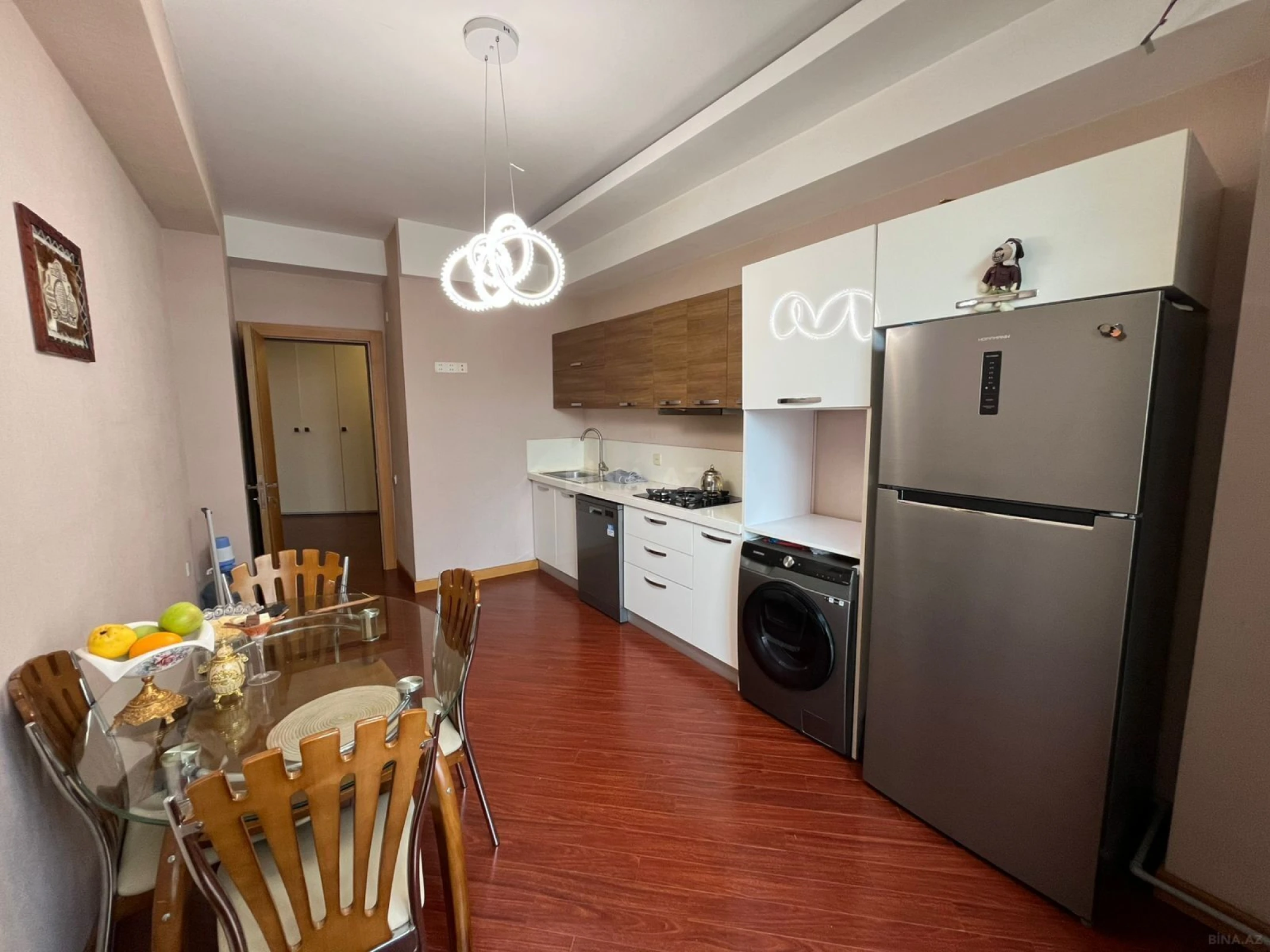 Satılır 2 otaqlı mənzil 115 m²