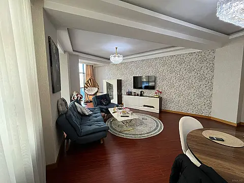 Satılır 2 otaqlı mənzil 115 m²