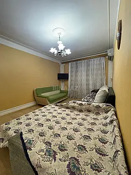 Kirayə verilir 2 otaqlı mənzil 70 m²