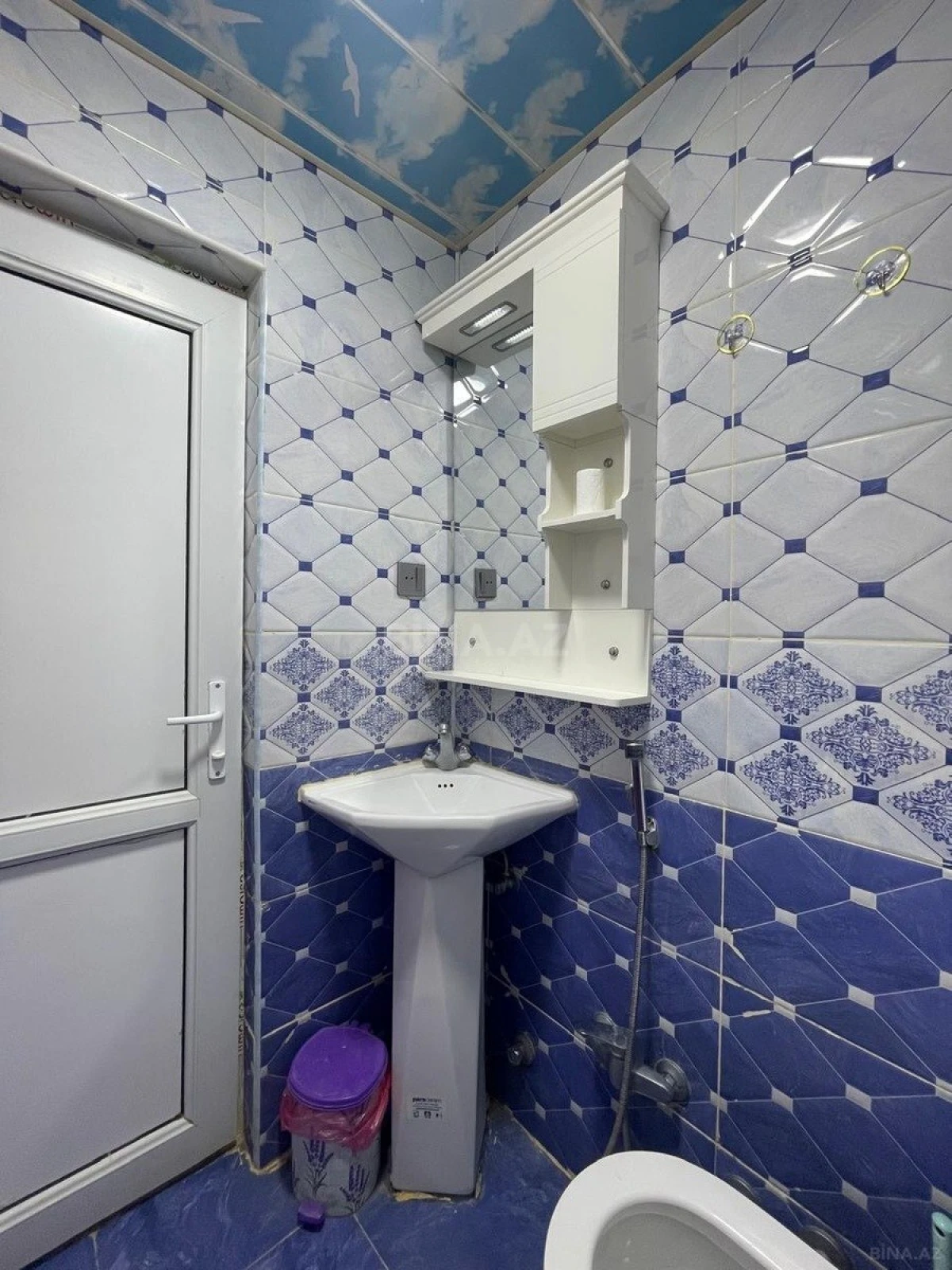 Kirayə verilir 2 otaqlı mənzil 70 m²