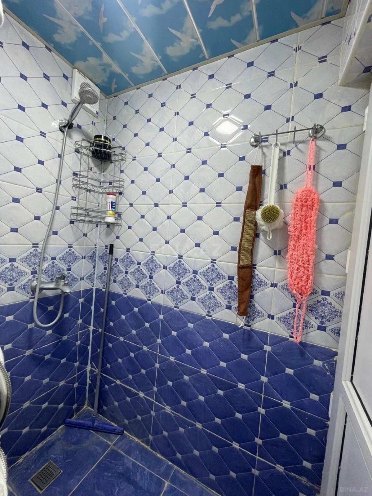 Kirayə verilir 2 otaqlı mənzil 70 m²