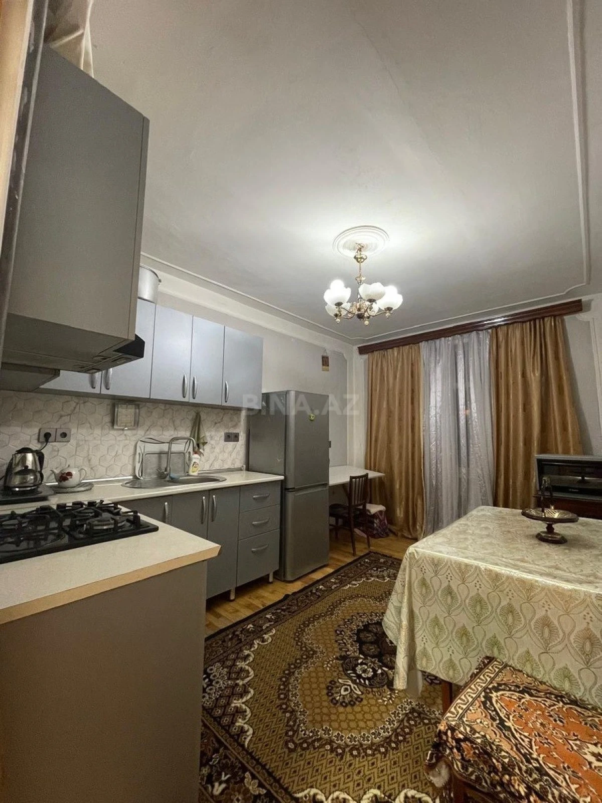 Kirayə verilir 2 otaqlı mənzil 70 m²