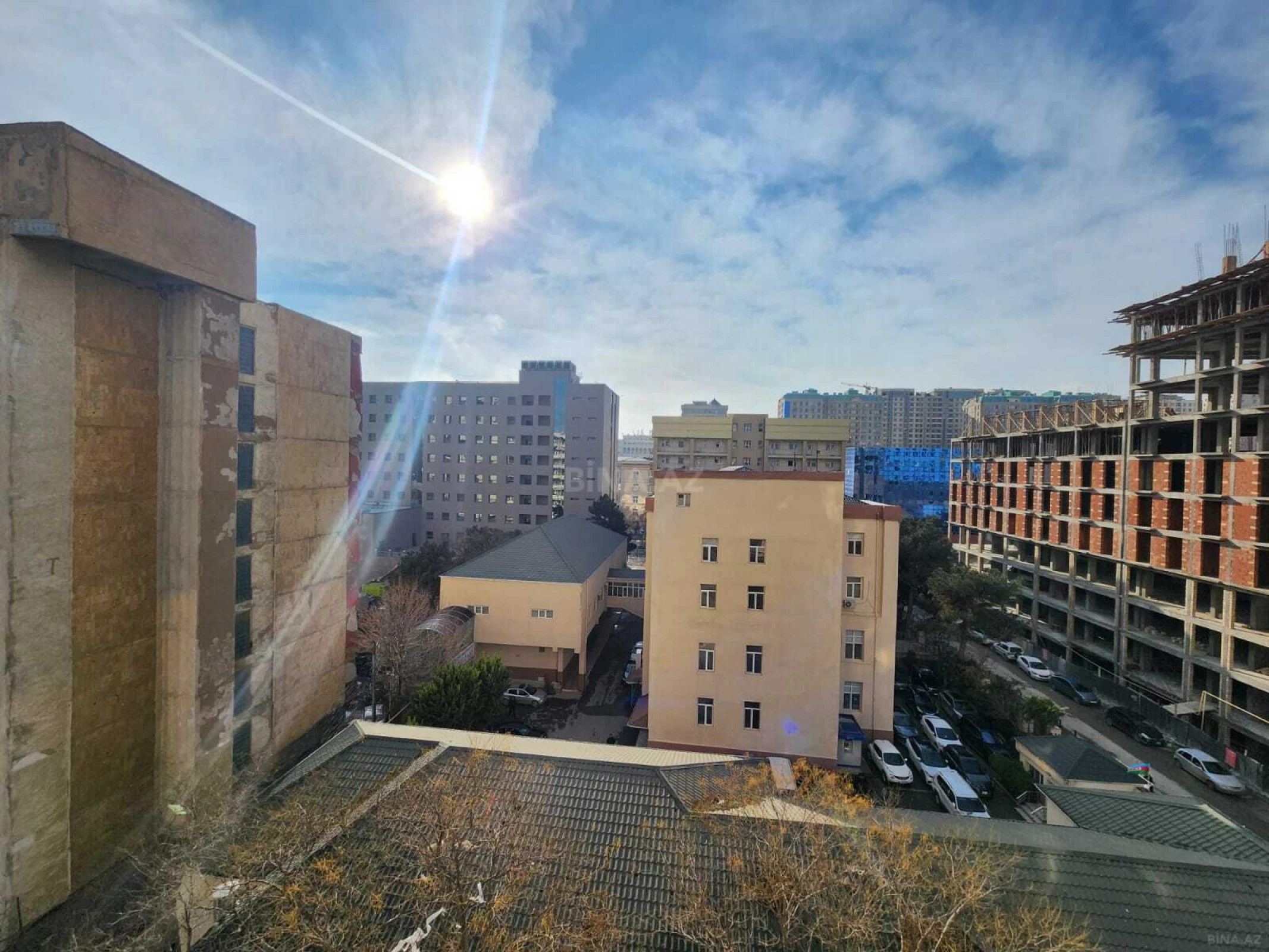 Satılır 2 otaqlı mənzil 92 m²