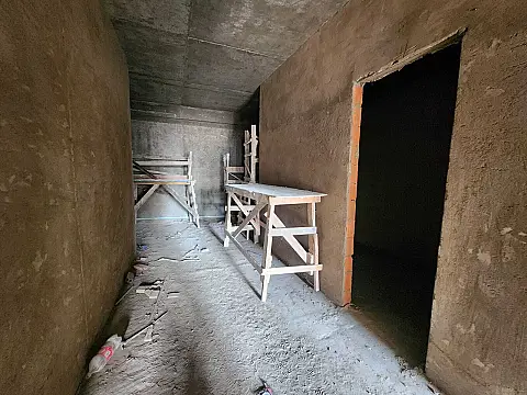 Satılır 2 otaqlı mənzil 92 m²