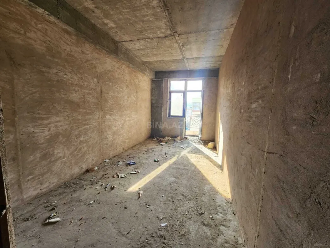 Satılır 2 otaqlı mənzil 92 m²