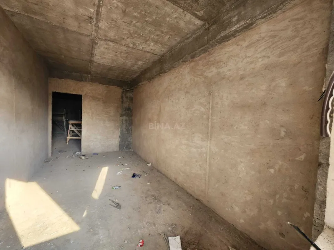 Satılır 2 otaqlı mənzil 92 m²