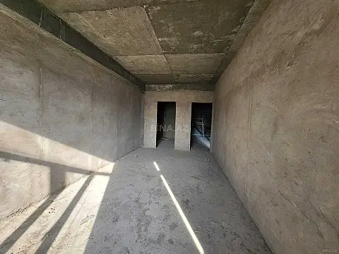 Satılır 2 otaqlı mənzil 92 m²