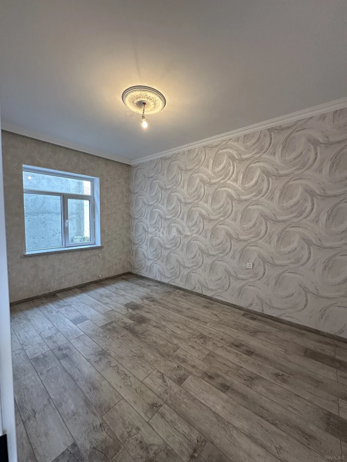 Satılır 2 otaqlı həyət evi 60 m²