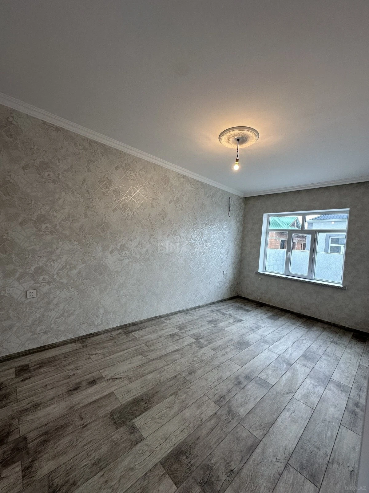 Satılır 2 otaqlı həyət evi 60 m²