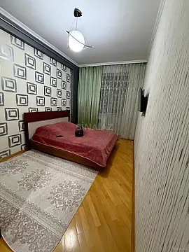 Satılır 3 otaqlı mənzil 95 m²