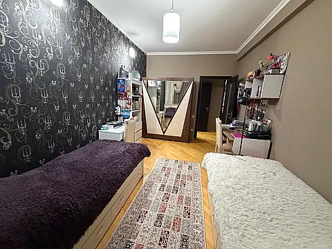 Satılır 3 otaqlı mənzil 95 m²