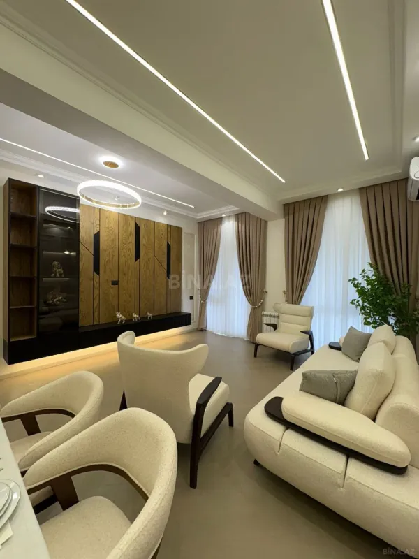 Satılır 3 otaqlı mənzil 103.5 m²