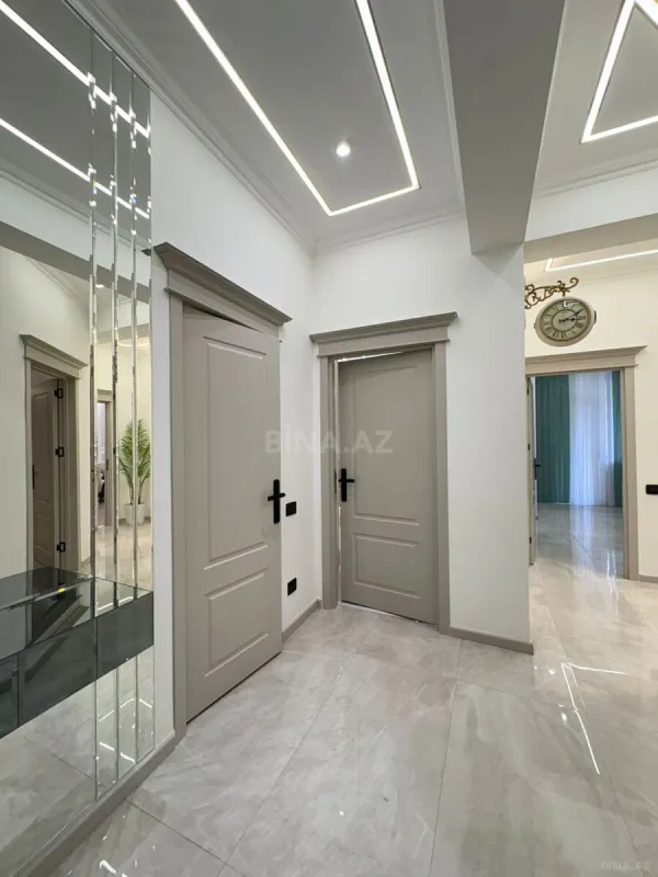 Satılır 3 otaqlı mənzil 103.5 m²