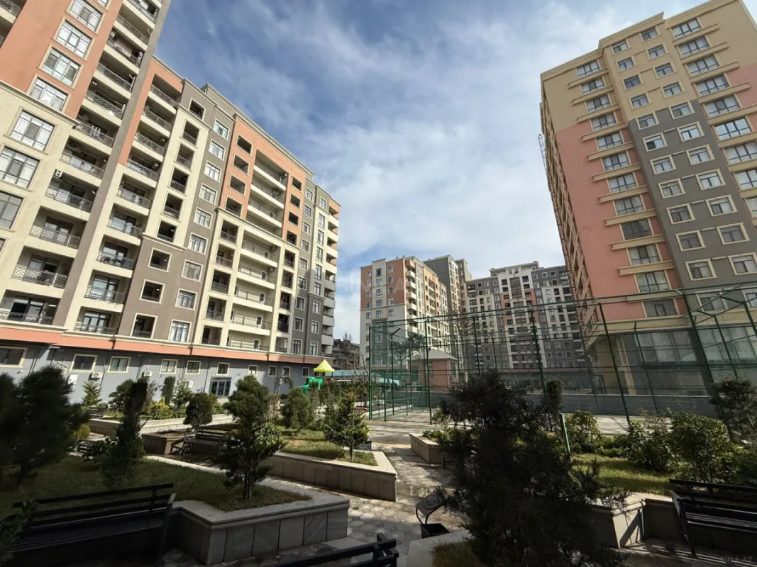 Satılır 2 otaqlı mənzil 85 m²