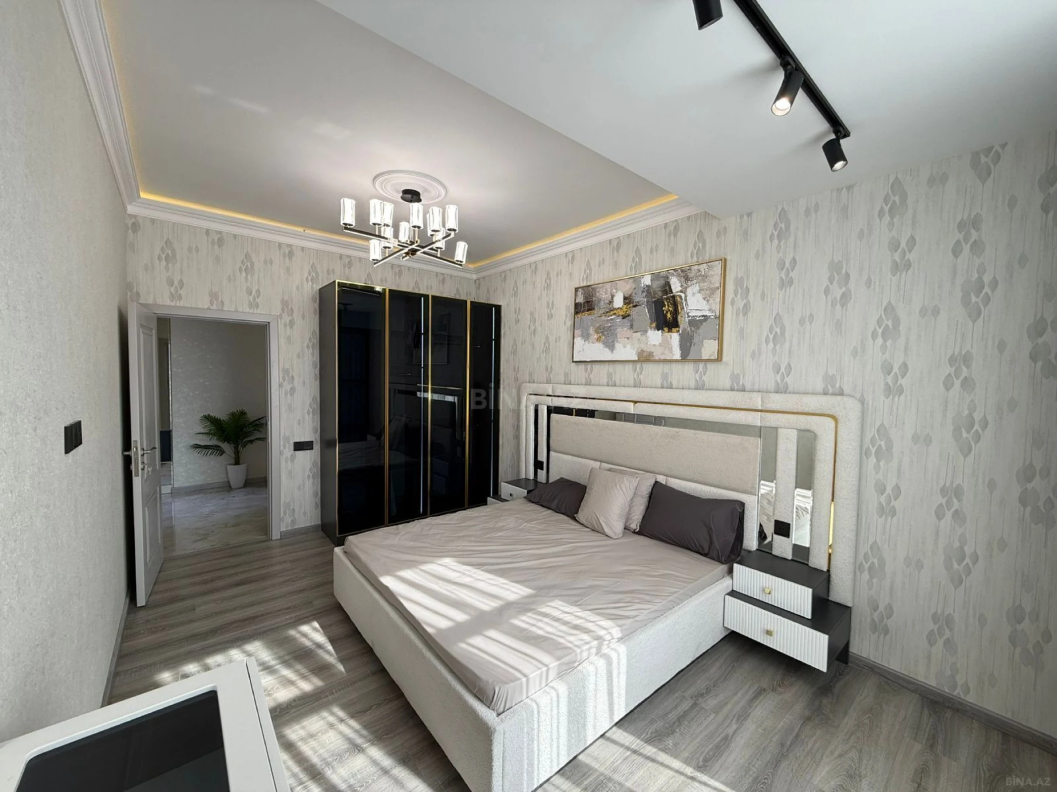 Satılır 2 otaqlı mənzil 85 m²