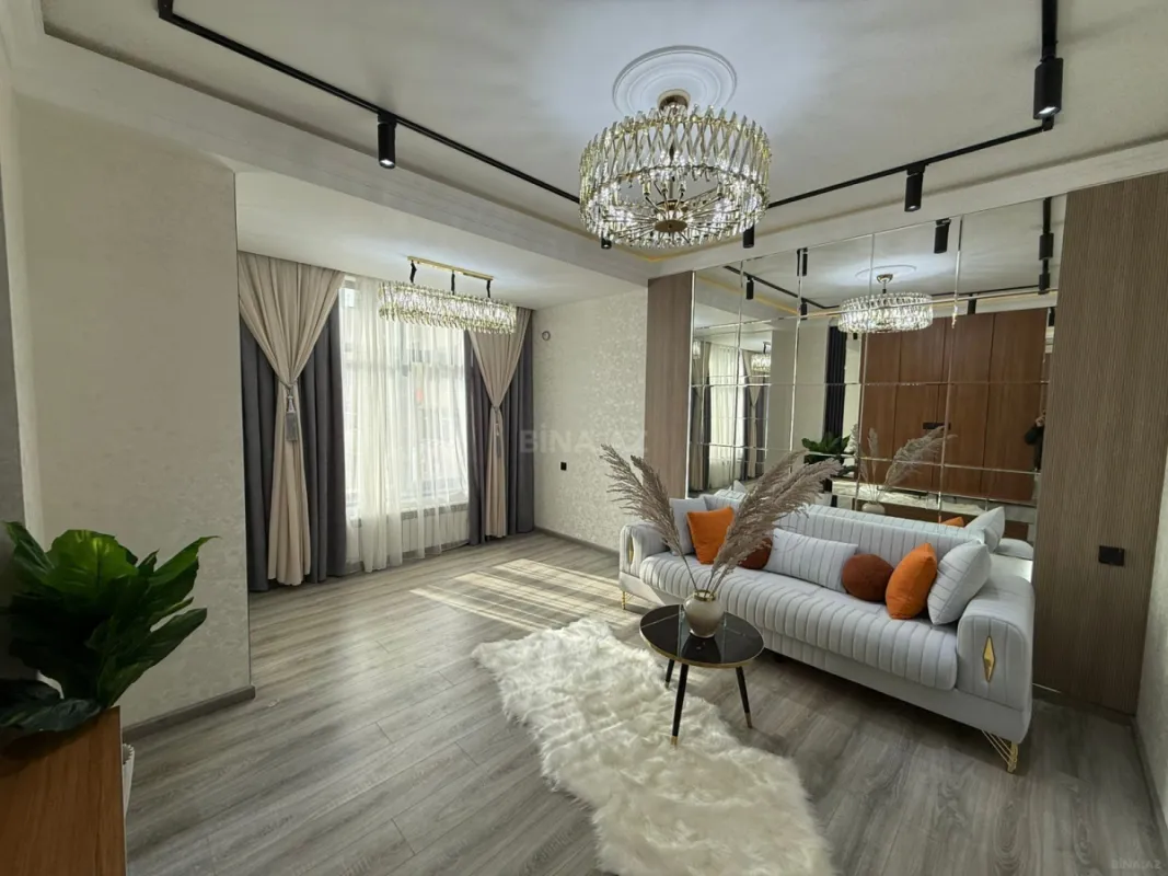 Satılır 2 otaqlı mənzil 85 m²