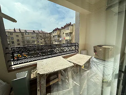 Satılır 2 otaqlı mənzil 85 m²