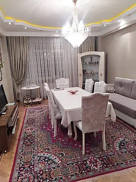 Satılır 3 otaqlı mənzil 145 m²