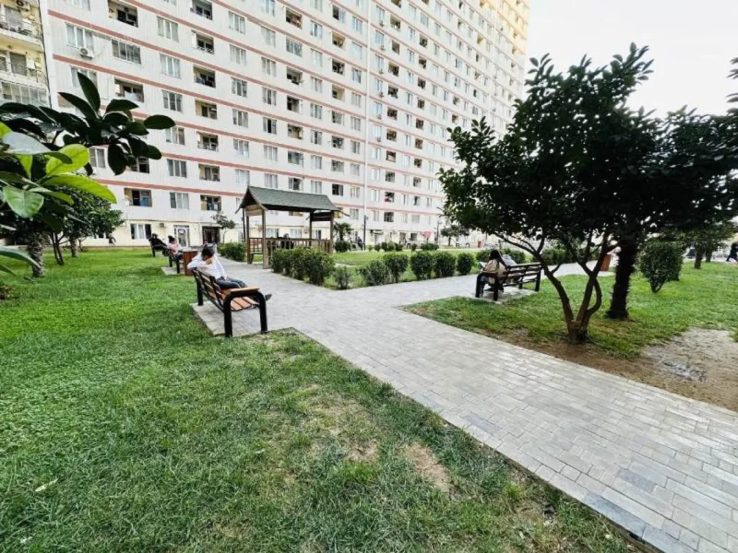 Satılır 2 otaqlı mənzil 52 m²