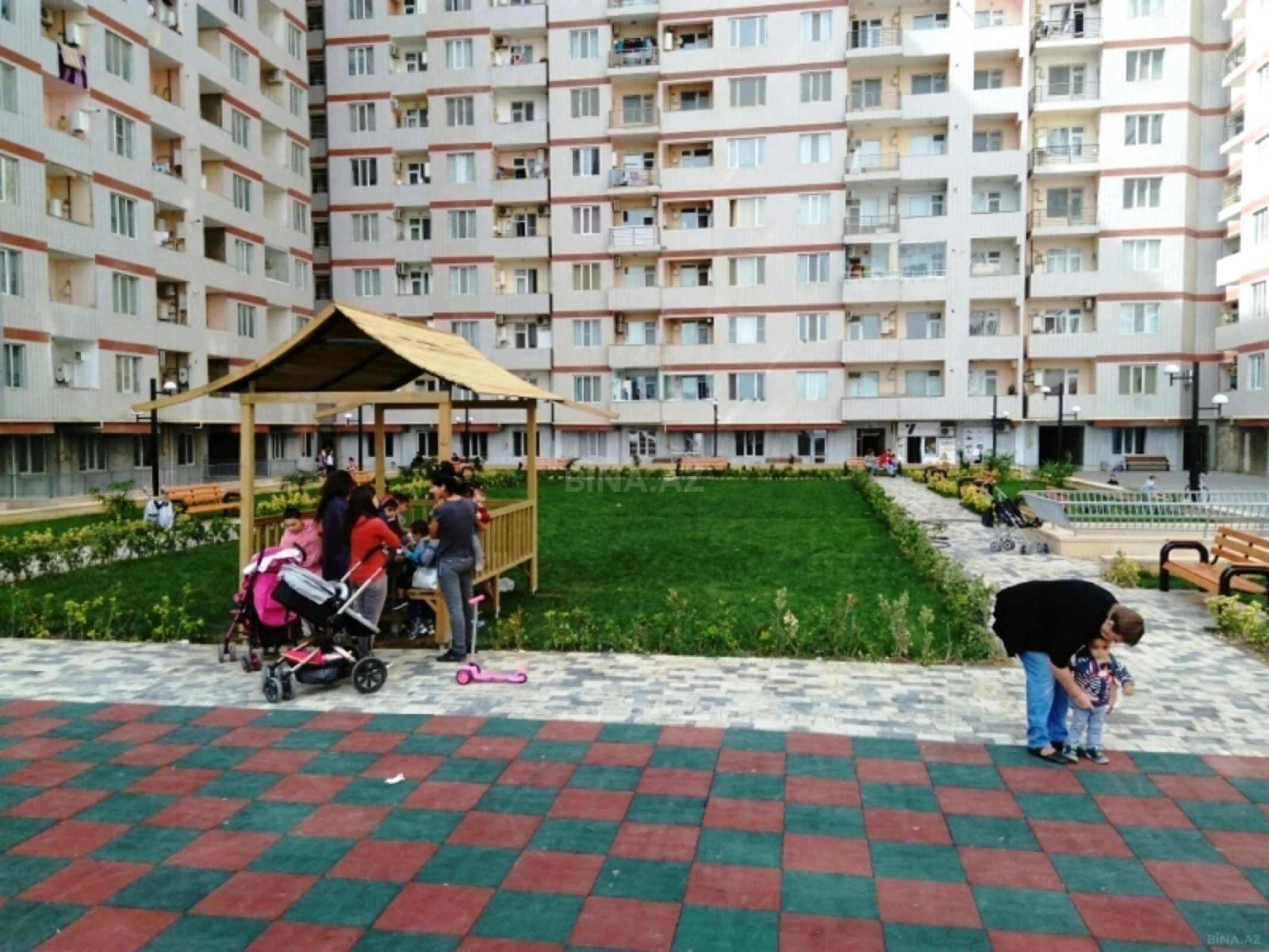 Satılır 2 otaqlı mənzil 52 m²