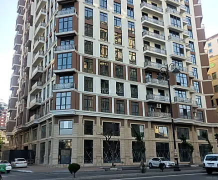 Satılır 2 otaqlı mənzil 97 m²