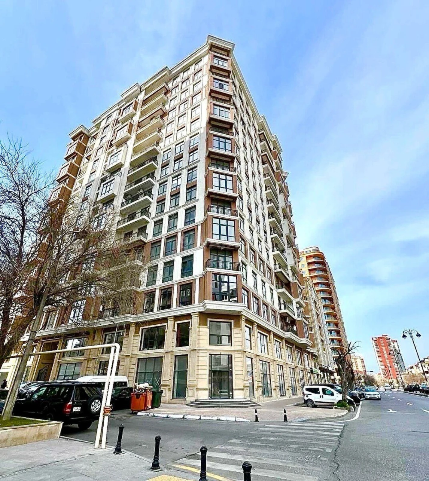 Satılır 2 otaqlı mənzil 97 m²
