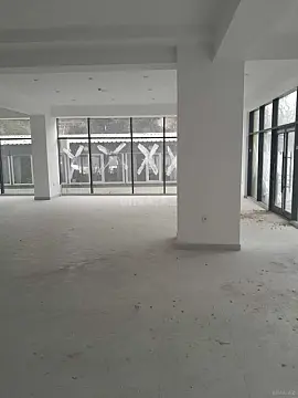 Kirayə verilir obyekt 427 m²