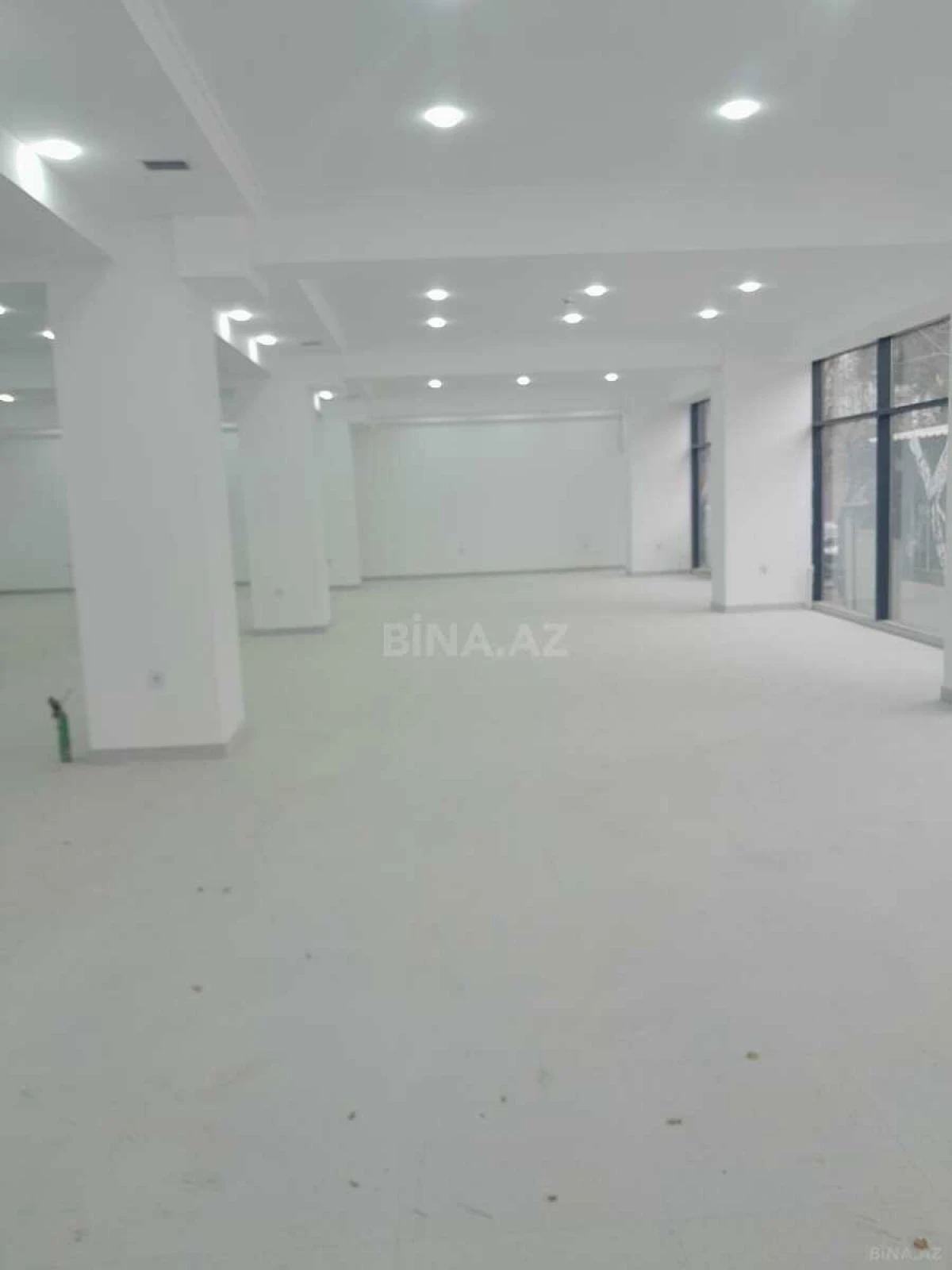 Kirayə verilir obyekt 427 m²