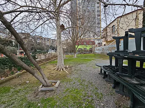 Satılır obyekt 800 m²