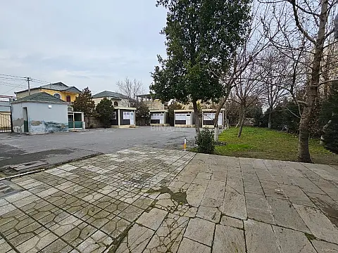 Satılır obyekt 800 m²