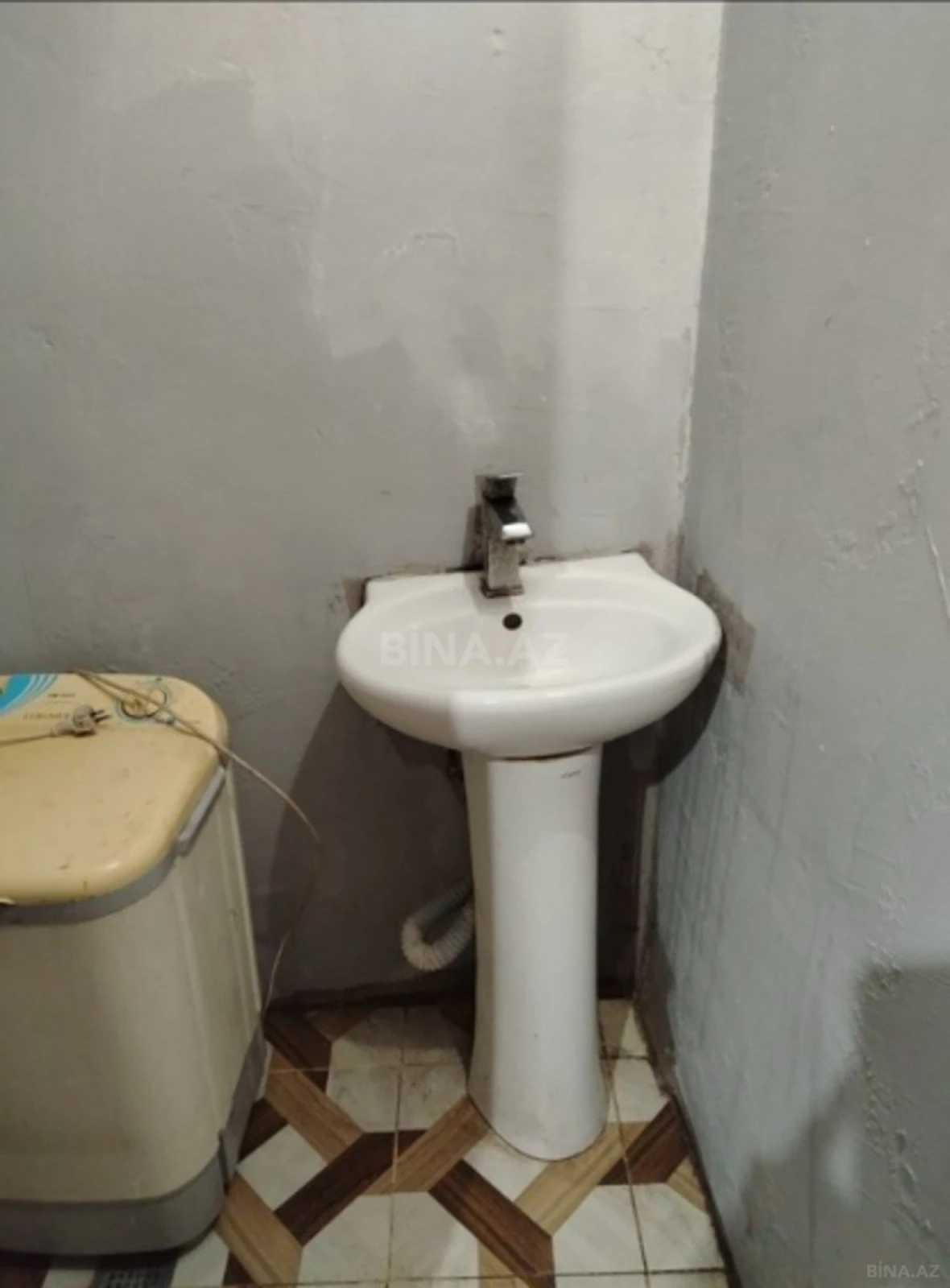 Kirayə verilir 2 otaqlı mənzil 65 m²