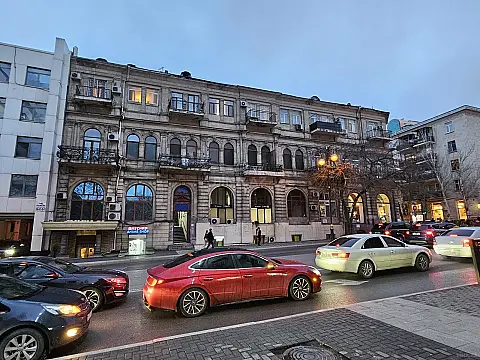 Satılır 2 otaqlı mənzil 74 m² — Bakı 2 otaq 74.00 m²