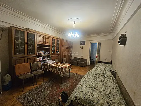 Satılır 2 otaqlı mənzil 74 m²