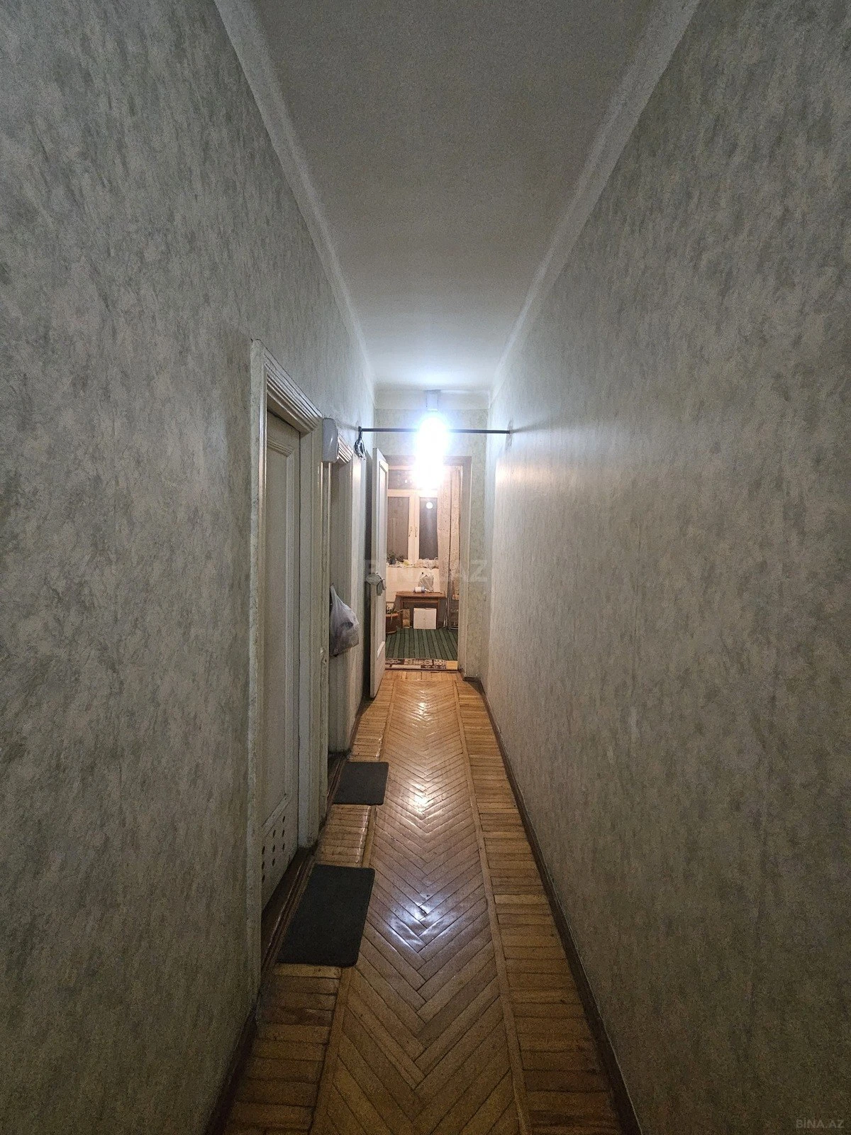 Satılır 2 otaqlı mənzil 74 m²