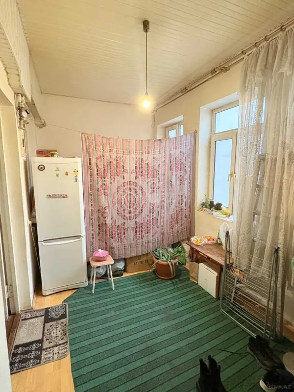 Satılır 2 otaqlı mənzil 74 m²