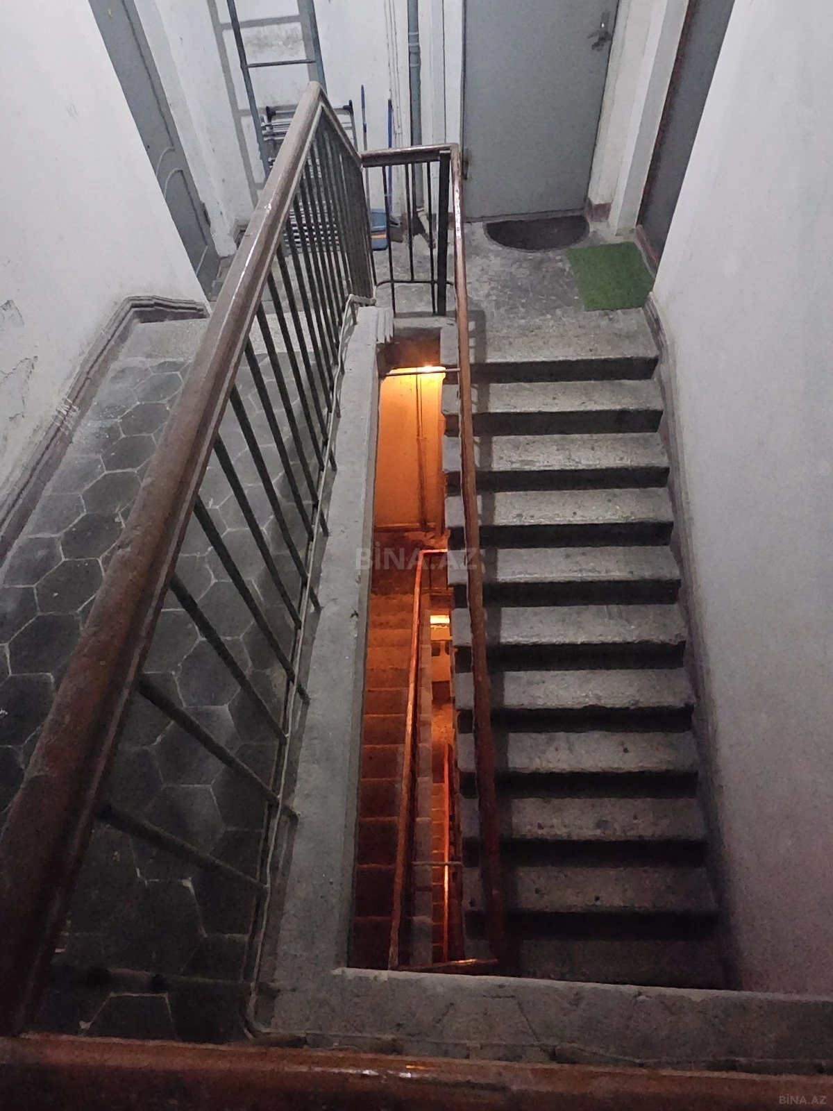 Satılır 2 otaqlı mənzil 74 m²