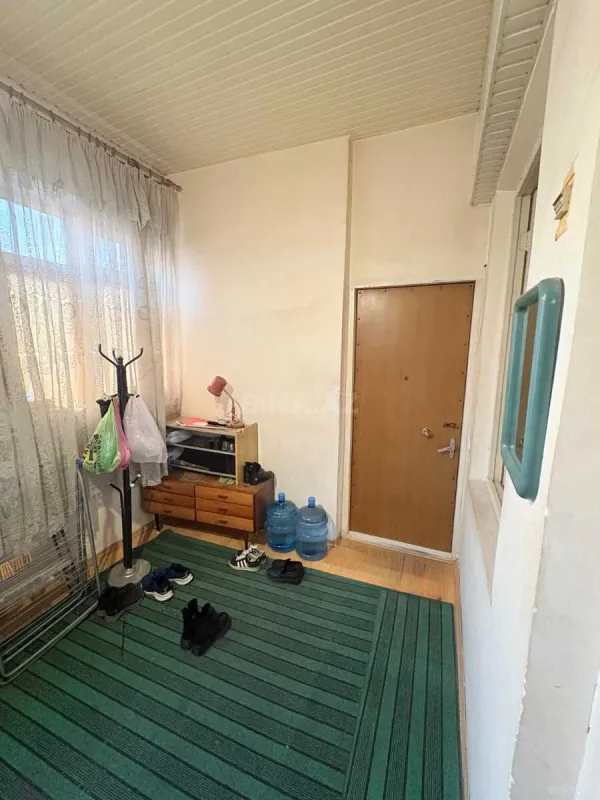 Satılır 2 otaqlı mənzil 74 m²