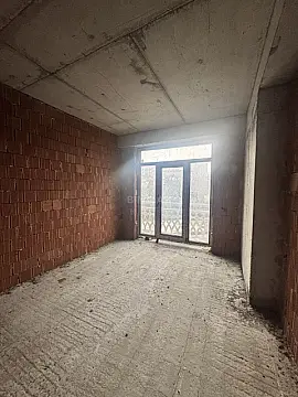 Satılır 2 otaqlı mənzil 85 m²