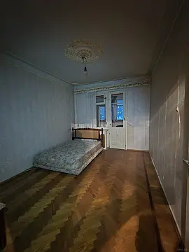 Satılır 4 otaqlı mənzil 100 m²