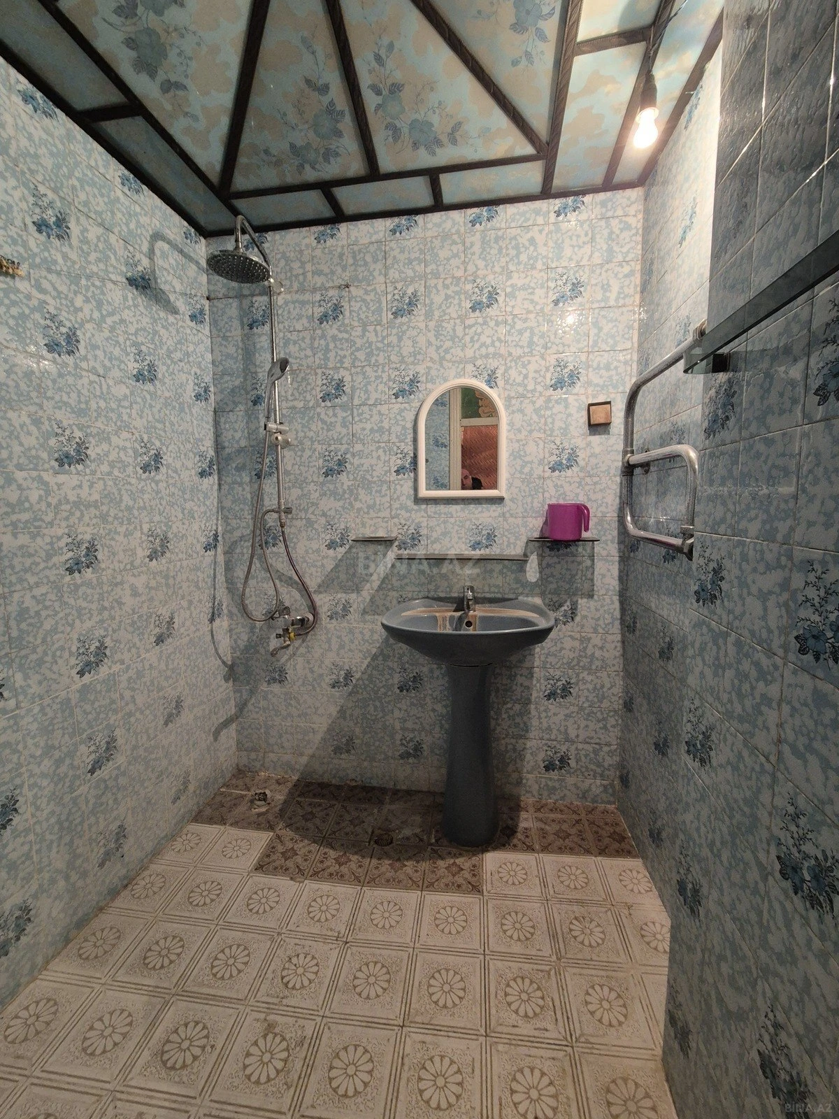 Satılır 4 otaqlı mənzil 100 m²