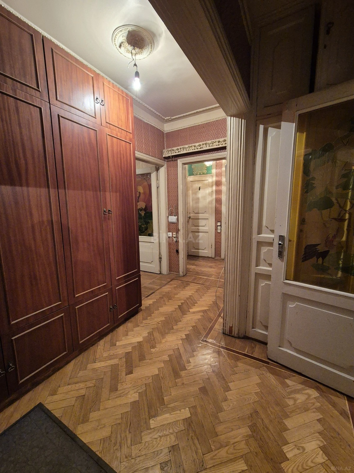 Satılır 4 otaqlı mənzil 100 m²