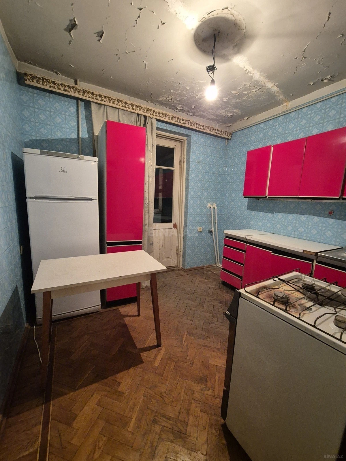 Satılır 4 otaqlı mənzil 100 m²