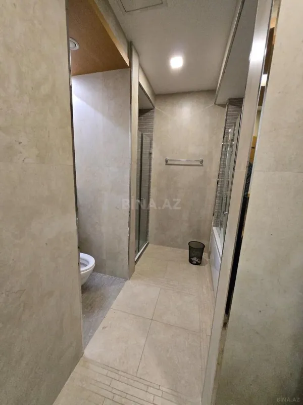 Kirayə verilir 5 otaqlı mənzil 270 m²
