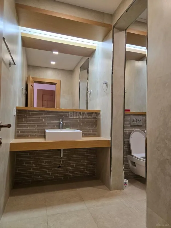 Kirayə verilir 5 otaqlı mənzil 270 m²