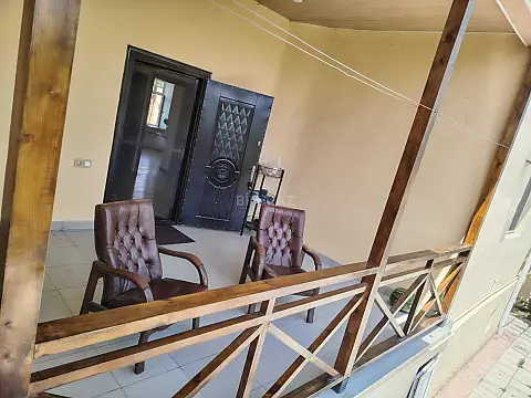 Satılır 3 otaqlı həyət evi 100 m²