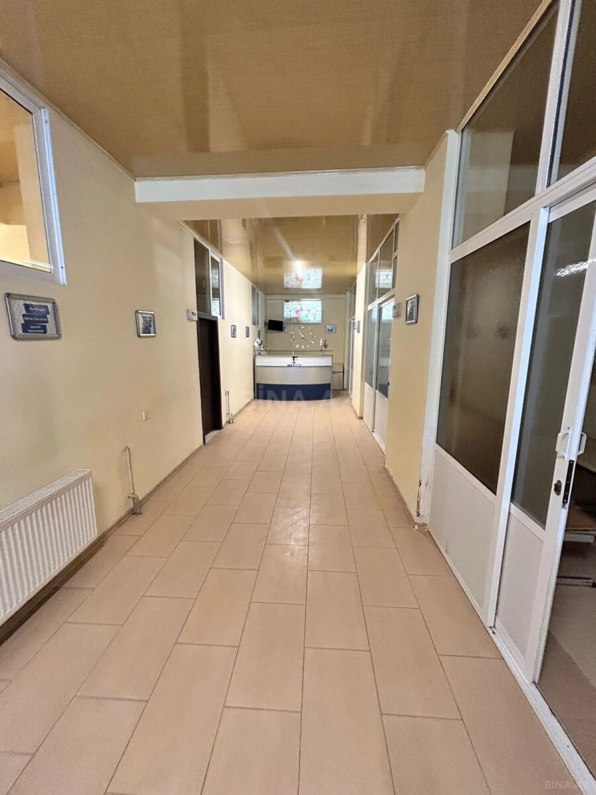 Satılır obyekt 565 m²