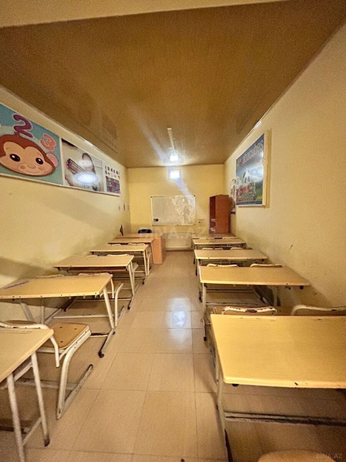 Satılır obyekt 565 m²